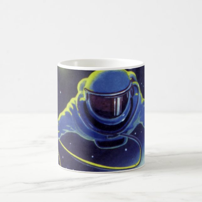 Vintage Science Fiction Astronaut auf einem Weltra Kaffeetasse (Mittel)