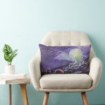 Vintage Science Fiction, ein leuchtendes Orb mit A Lendenkissen<br><div class="desc">Vintage Illustration futuristische Planeten und Weltraum Science Fiction Image Set in der Zukunft. Ein klassisches Retro-Sci-Fi-Comic-Design mit einem leuchtenden Orb mit Lichtern,  die auf einem fremden Planeten kreisen,  und Außerirdischen in Schubbooten,  die in Richtung 50er fahren.</div>