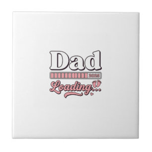 Vintage-Shirt D: Dad Loading 2025 Baby-Ankündigung Fliese