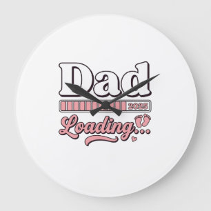 Vintage-Shirt D: Dad Loading 2025 Baby-Ankündigung Große Wanduhr
