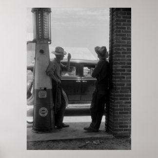 Vintage, sichtbare Gaspumpe und Auto der 40er Jahr Poster