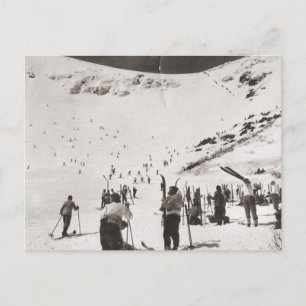 Vintage ski  image, Skiers on the slopes Postkarte