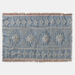 Vintage Spitze: kleine weiße Rosen. Decke