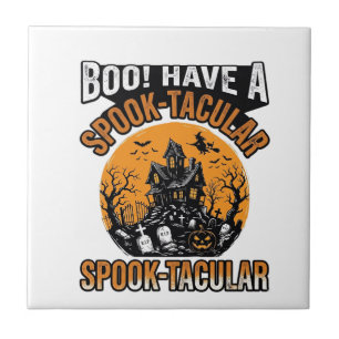 Vintage Spook-Tacular Halloween Gruselhaus-Shirt Fliese
