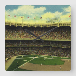 Vintage-Sport-Baseballstadion mit Menschenmengen Quadratische Wanduhr