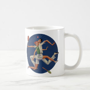Vintage-Sport, Tennisspieler krachen mit Schlägern Tasse