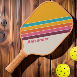 Vintage Sportcreme-Regenbogen mit dem Namen Pickleball Schläger