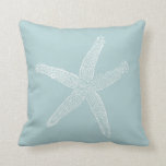Vintage Starfish Illustration Pastellblauen Kissen<br><div class="desc">Handgestanzter Look eines Starfish in Weiß auf Pastellblau. Dekor der Muschel des Meeres.</div>