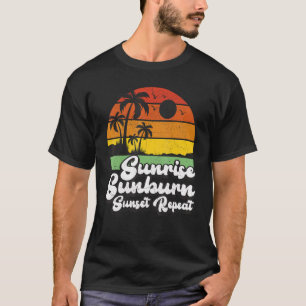 Vintage-Strandurlaub-Sommer-Sonnenaufgang Sonnenbr T-Shirt