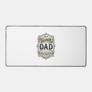 Vintage Super Dad Abzeichen Shirt Design_1 Schreibtischunterlage