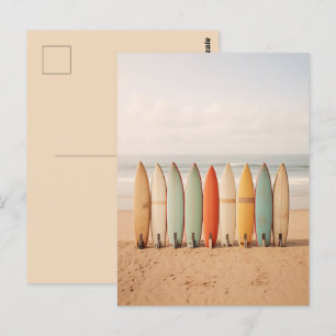 Vintage Surfbretter am Strand Postkarte