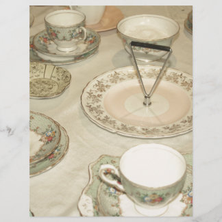 Vintage-Teeparty, Porzellan-Teeservice Shabby Chic
