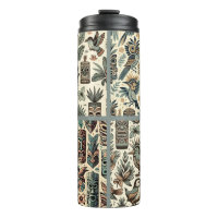 Vintage-Tiki-Masken und Vögel in Graugrün