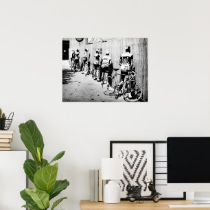 Vintage Tour de France Radfahrer-Pinkelpause 1970e Poster