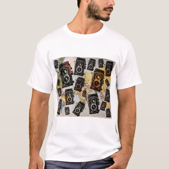 Vintage Travel Camera Muster T-Shirt (Vorderseite)