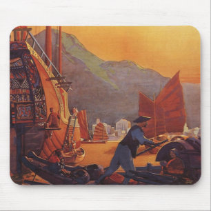 Vintage Travel, Flugzeug Over Junks in Hongkong Mousepad