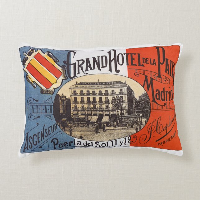Vintage Travel, Grand Hotel Paix, Madrid, Spanien Dekokissen (Vorderseite)
