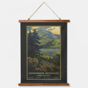Vintage Travel Poster für das Adirondack Gebirge Wandteppich Mit Holzrahmen