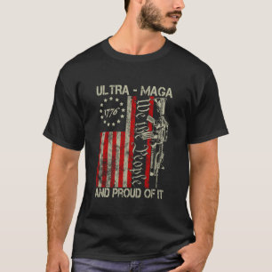 Vintage Ultra MAGA Alte amerikanische Flagge 1776 T-Shirt