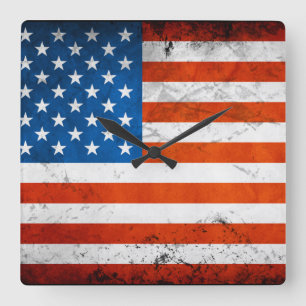 Vintage und beunruhigte amerikanische Flagge Quadratische Wanduhr