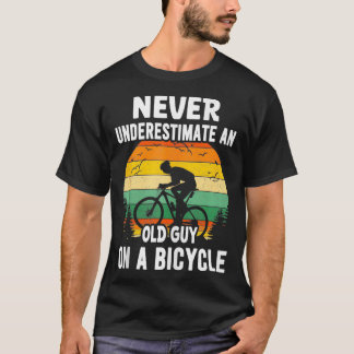 Vintage - Unterschätze niemals einen alten Mann au T-Shirt