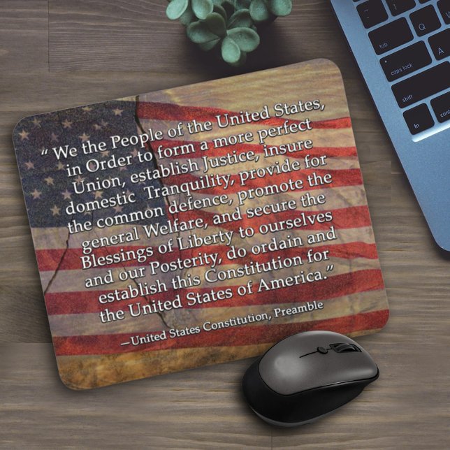 Vintage US-Flaggenverfassung Präambel Typografie Mousepad (Von Creator hochgeladen)