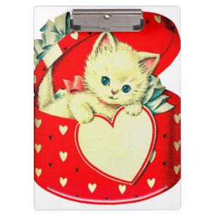 Vintage Valentinstag-Weißes Kätzchen in roter Herz Klemmbrett