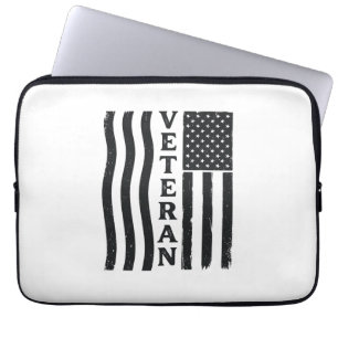 Vintage-Vektor-Shirt-Design mit amerikanischer Fla Laptopschutzhülle