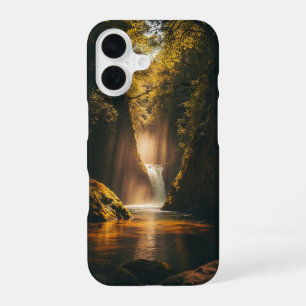 Vintage versteckter Wasserfall im Tal iPhone 16 Hülle