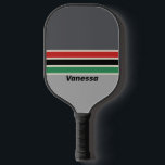 Vintage VHS-Verbindung über die Striche mit dem Na Pickleball Schläger<br><div class="desc">Vintages VHS Across Striping mit Name Pickleball Paddle fängt die verspielte Nostalgie einer vergangenen Zeit ein und bringt den kühnen Flair der Retro-Visuals in den Rhythmus des Hofes. Sein Design kanalisiert die lebendige Energie klassischer Kassettentage und verwandelt jede Speise und Kundgebung in einen Augenblick voller Persönlichkeit und Stil. Ideal für...</div>