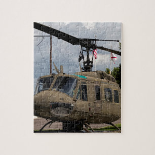 Vintage Vietnam-Ära Uh-1 Huey-Militärhubschrauber Puzzle