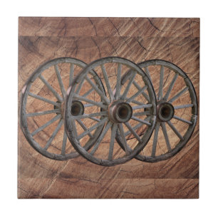 Vintage Wagenräder aus Holz Fliese