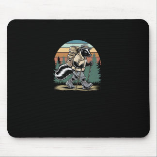 Vintage-Wander-Skunk Lustige Waldwanderabenteuer Mousepad