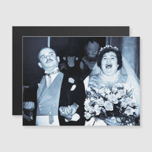 Vintage Wedding Picture Happy Couple Funny Bride Magnetkarte