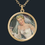 Vintage Wedding, Retro Bridge with Flower Girl Vergoldete Kette<br><div class="desc">Vintage Illustrations-Liebe und Romantik-Bild mit einem Blume-Mädchen mit einer glücklichen,  lächelnden Braut in ihrem schönen Kleid mit verzierten Bögen an ihrem Hochzeitstag. Es ist Zeit,  verheiratet zu werden!</div>