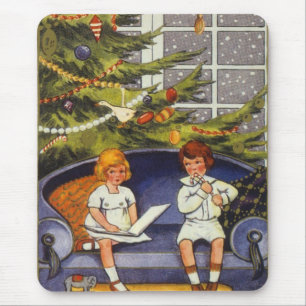 Vintage Weihnachten, Kinder sitzen auf einem Sofa Mousepad