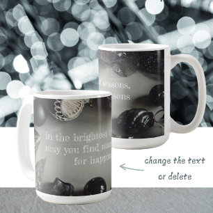 Vintage-Weihnachtsdekoration aus schwarzem Glas mi Kaffeetasse