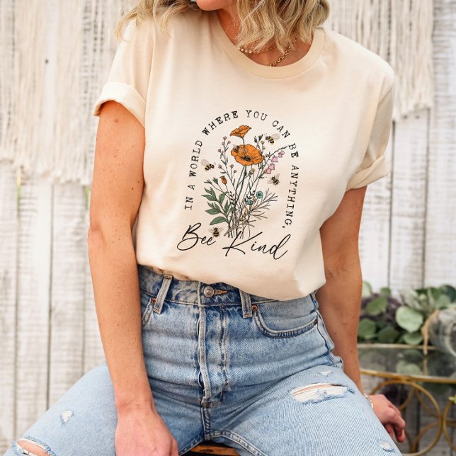 Vintage wild lebende Blume Mohnblüte Unisex T-Shirt (Von Creator hochgeladen)