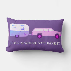 Vintage-Wohnwagen RV Motorhome Vanlife lila Lendenkissen