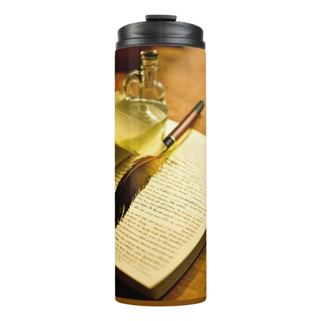 Vintage Writer Thermal Tasse – Feder & Manuskript (Vorderseite)