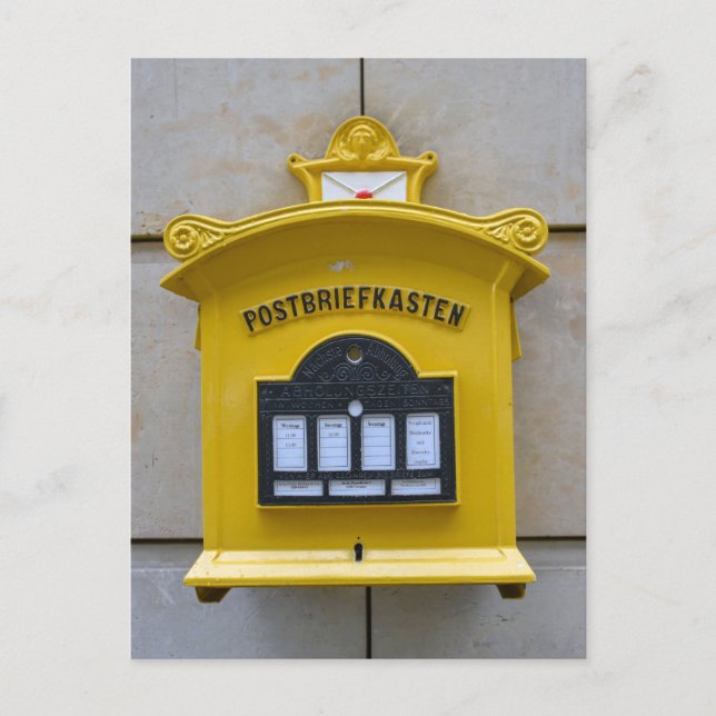 Vintage Yellow Mailbox, Dresden, Germany Postkarte (Vorderseite)