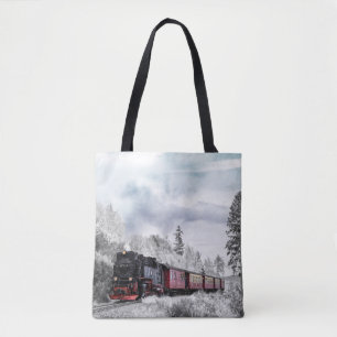 Vintage-Zug fährt durch das Winterwunderland