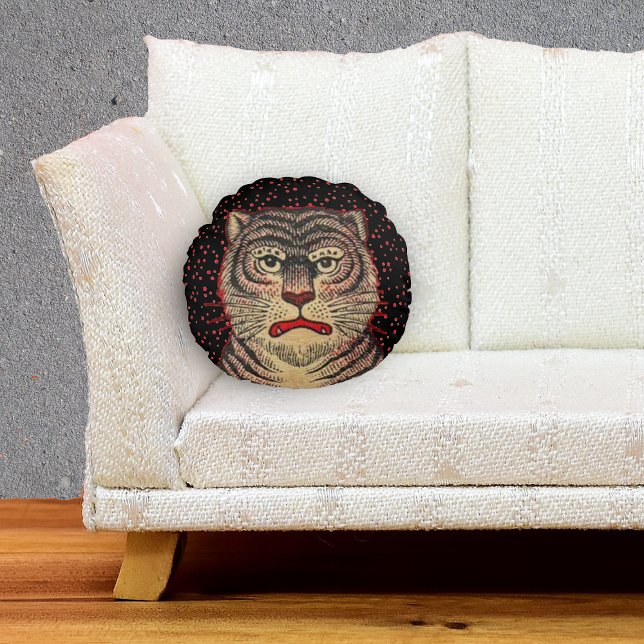 Vintager asiatischer Streifenreiter Rundes Kissen (Face of striped fierce Asian Tiger red dots on round black home decor decorative pillow.)