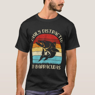 Vintager Barracuda-Fisch, der leicht von T-Shirt
