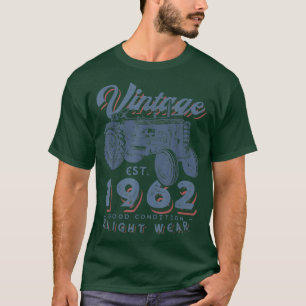 Vintager Bauer Traktor gegründet 1962 60. T-Shirt