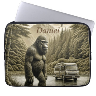 Vintager Bigfoot und RV Camper Personalisiert Laptopschutzhülle