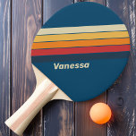 Vintager blauer Regenbogen Streifen mit Namen Tischtennis Schläger<br><div class="desc">Das Vintage Blue Rainbow Striping Pong Paddle ist eine lebendige Feier von Farbe und Spiel, die Blautöne mit einem schönen Regenbogendesign verbindet, das jedem Spiel eine fröhliche Touch verleiht. Dieses Paddel, das mit Ihrem Namen personalisierbar ist, verbessert nicht nur Ihr Spiel, sondern spiegelt auch Ihren einzigartigen Stil und Ihre Persönlichkeit...</div>