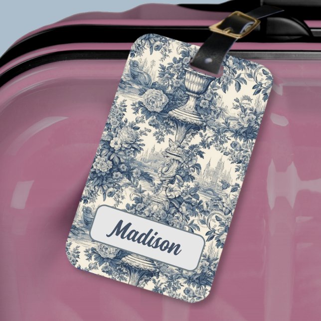 Vintager Blumenchic Blue Toile de jouy Monogram Gepäckanhänger (Von Creator hochgeladen)