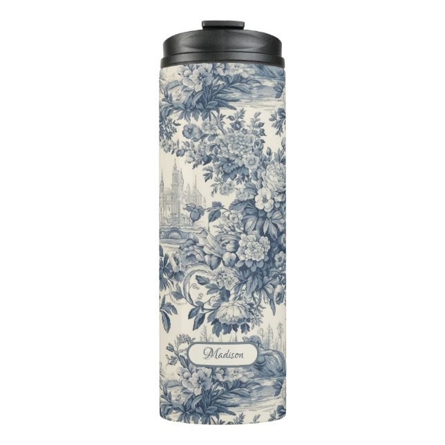 Vintager Blumenchic Blue Toile de jouy Monogram Thermosbecher (Vorderseite)