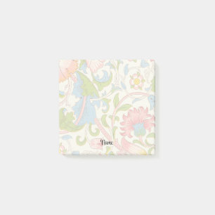 Vintager Blumenstil-Post, der den Notenblock benen Post-it Klebezettel